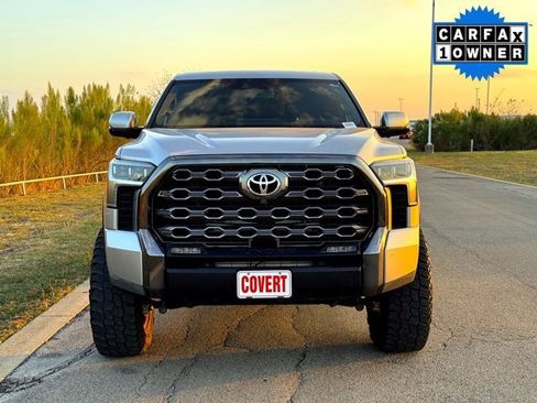 Used 2022 Toyota Tundra Platinum image 3