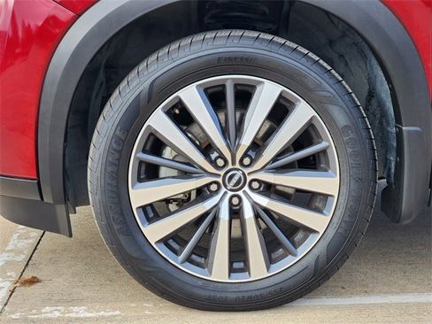 Used 2022 Nissan Pathfinder Platinum w/ Lighting Package (N92) image 10