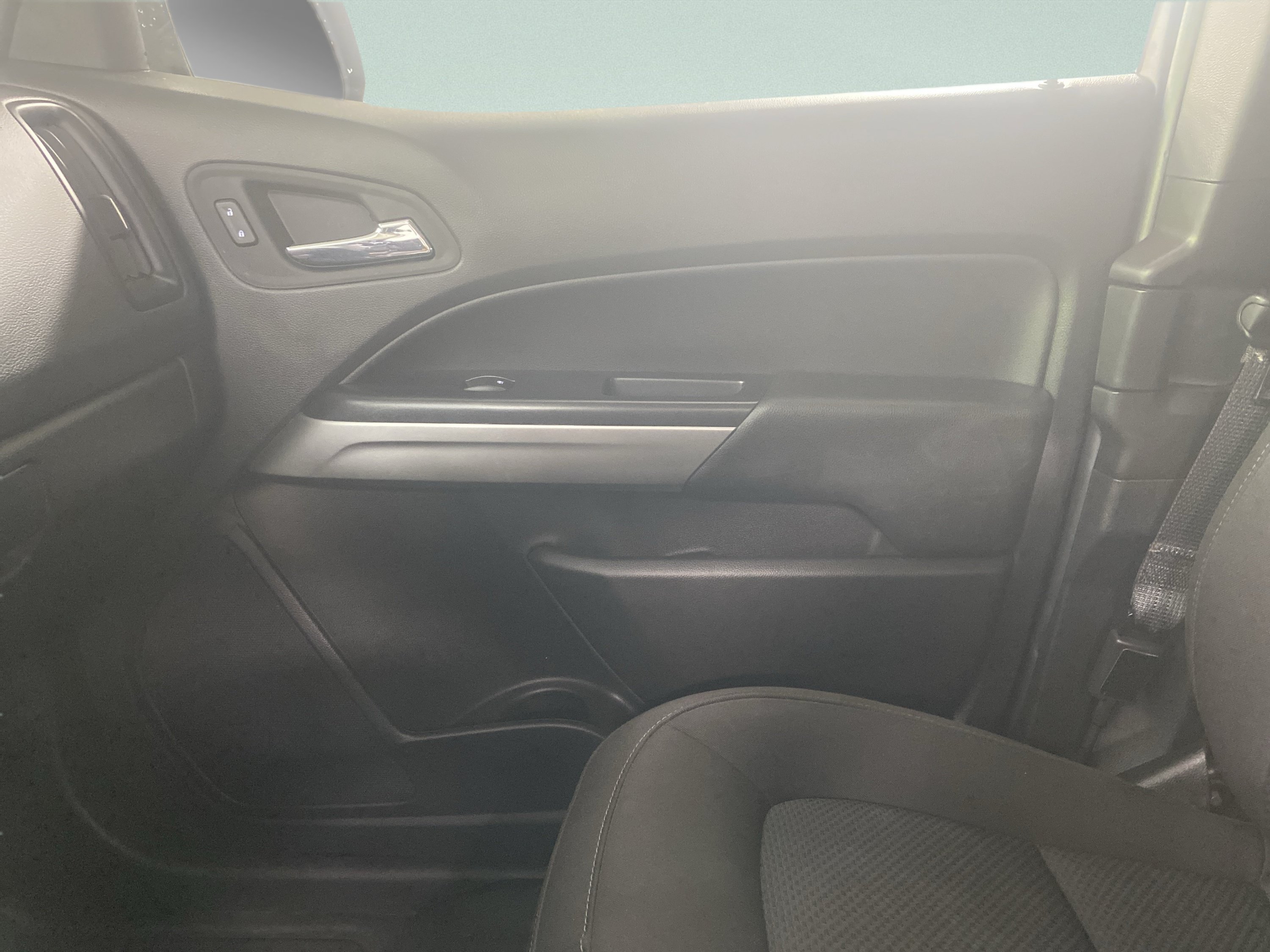 Used 2022 Chevrolet Colorado LT w/ Fleet Safety Package RWD image 9