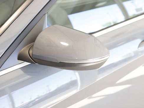 New 2026 Hyundai Elantra Limited FWD image 11