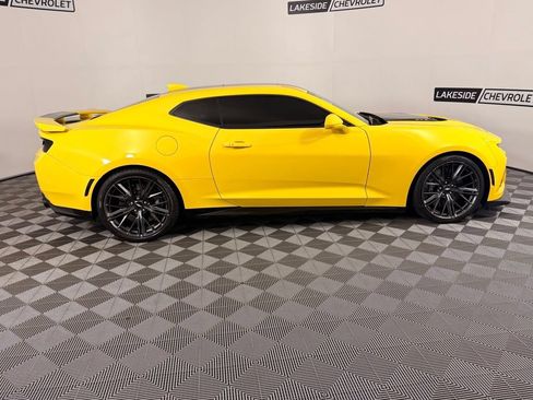 Used 2018 Chevrolet Camaro ZL1 RWD image 10
