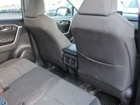 Used 2022 Toyota RAV4 XLE w/ Convenience Package AWD/4WD image 23