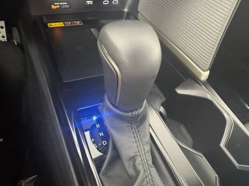 Used 2025 Toyota Camry SE FWD image 22