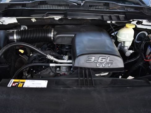 Used 2017 RAM 1500 Tradesman RWD image 19