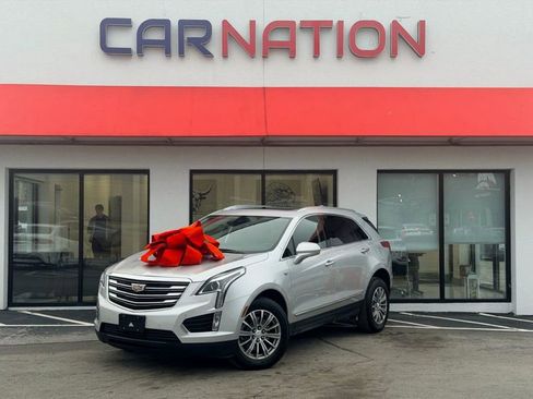 Used 2017 Cadillac XT5 Luxury w/ Driver Awareness Package image 2