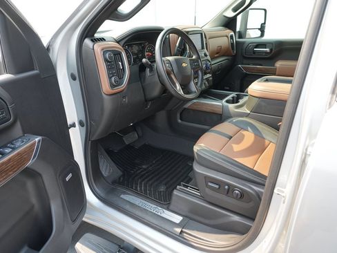 Certified 2022 Chevrolet Silverado 3500 High Country w/ Safety Package II AWD/4WD image 13