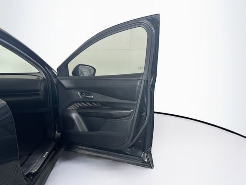 Used 2023 Nissan Ariya FWD image 35