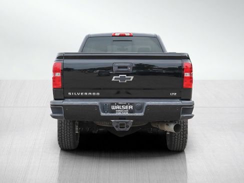 Used 2019 Chevrolet Silverado 2500 LTZ w/ Midnight Edition AWD/4WD image 4