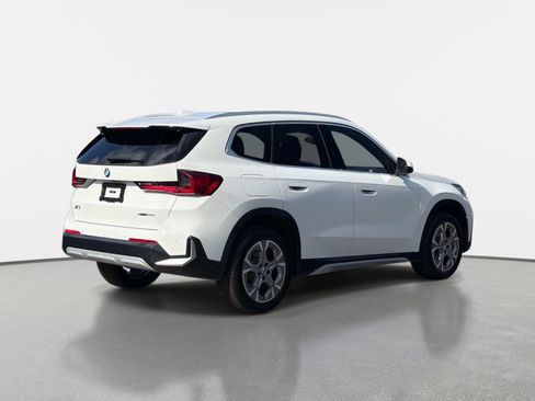 Used 2026 BMW X1 xDrive28i AWD/4WD image 3