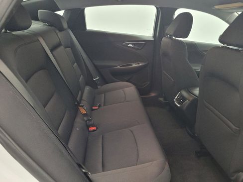 Used 2022 Chevrolet Malibu LT FWD image 19