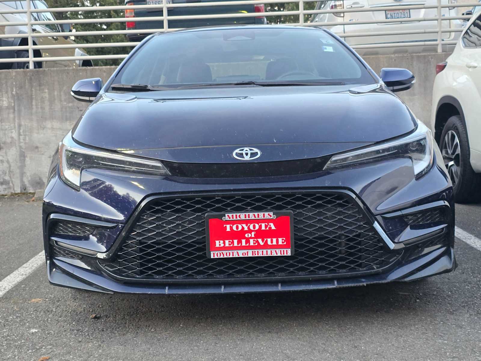 Used 2023 Toyota Corolla SE w/ SE Premium Package FWD image 2