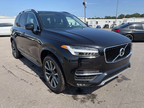 Used 2017 Volvo XC90 T6 Momentum w/ Vision Package AWD/4WD image 3
