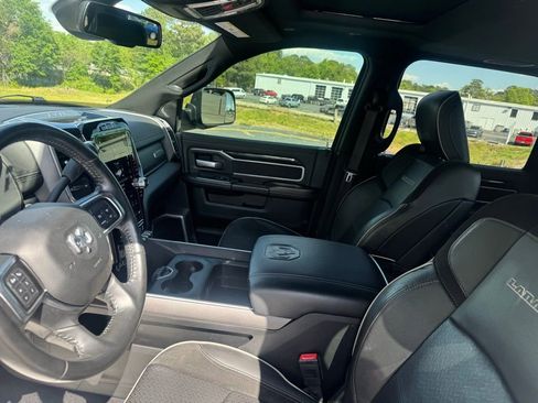 Used 2020 RAM 2500 Laramie w/ Night Edition AWD/4WD image 19