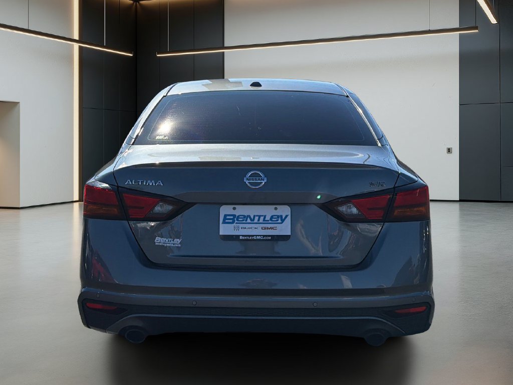 Used 2020 Nissan Altima 2.5 SR FWD image 5