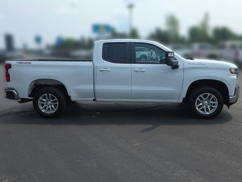 Used 2021 Chevrolet Silverado 1500 LT w/ Fleet Comfort Package AWD/4WD image 9