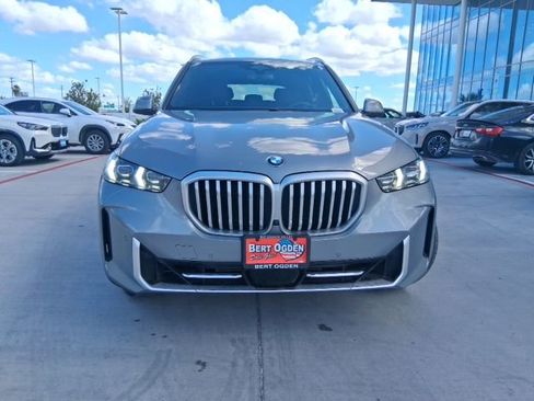 New 2026 BMW X5 sDrive40i w/ Premium Package RWD image 2