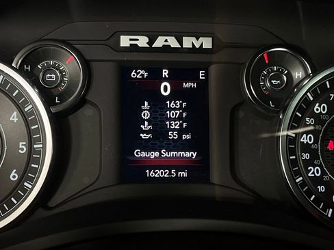 Used 2024 RAM 2500 Big Horn w/ Bed Utility Group image 15