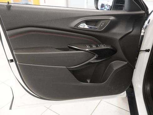 Used 2024 Chevrolet Trax RS w/ Driver Confidence Package FWD image 16