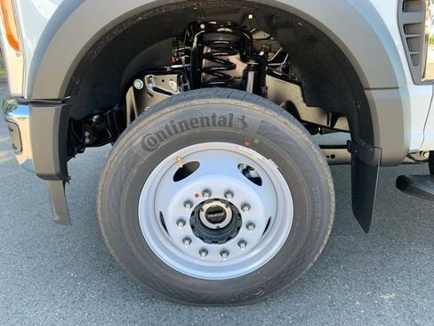 New 2024 Ford F550 4x4 Regular Cab Super Duty image 10