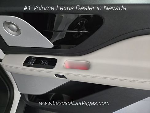 Used 2026 Lincoln Aviator Reserve AWD/4WD image 23