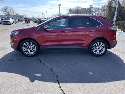 Used 2024 Ford Edge Titanium image 30