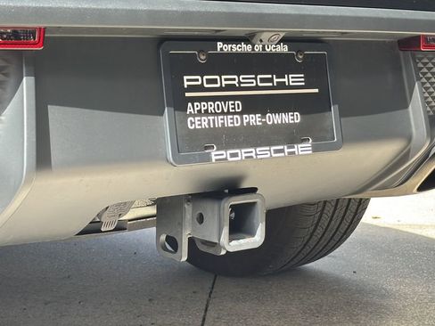Certified 2025 Porsche Macan AWD/4WD image 24