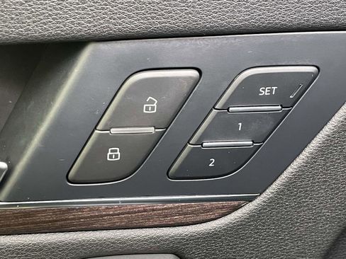 Certified 2022 Audi Q5 2.0T Premium Plus w/ Premium Plus Package image 36