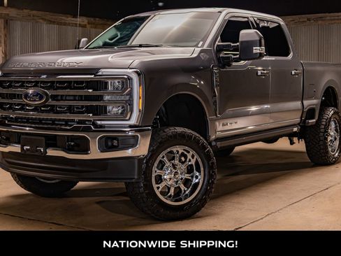 Used 2023 Ford F250 Lariat w/ Sport Appearance Package image 4