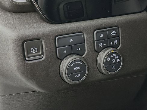 Used 2024 Chevrolet Silverado 2500 LT w/ All Star Edition AWD/4WD image 14