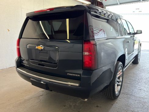 Used 2020 Chevrolet Suburban Premier w/ Premier Plus Edition AWD/4WD image 6