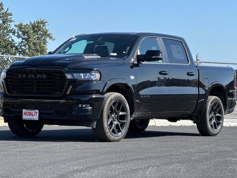 New 2026 RAM 1500 Laramie AWD/4WD image 7