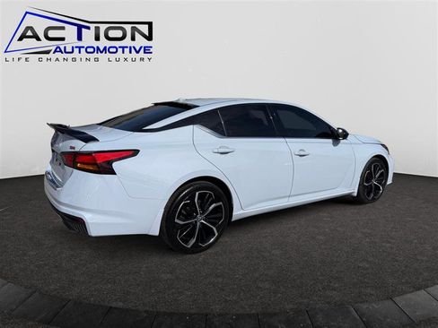 Used 2023 Nissan Altima 2.5 SR image 8