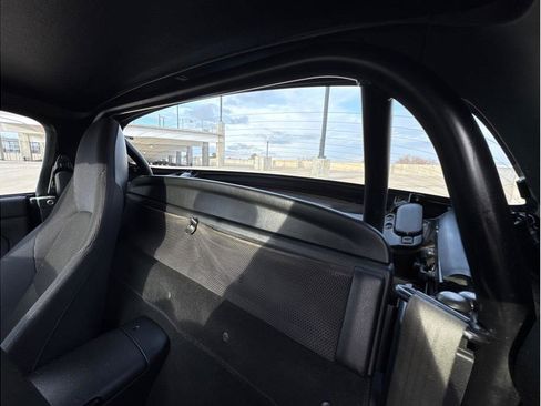 Used 2002 MAZDA MX-5 Miata image 13