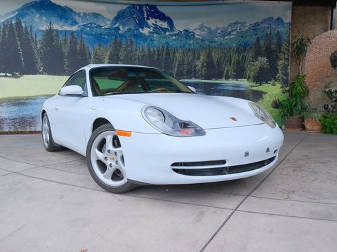 Used 1999 Porsche 911 Carrera image 3