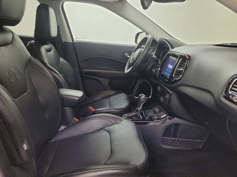 Used 2018 Jeep Compass Limited w/ Navigation Group AWD/4WD image 21