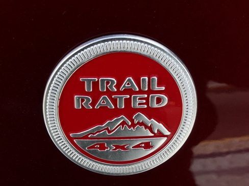 Used 2019 Jeep Grand Cherokee Trailhawk image 54