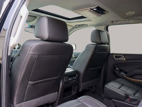 Used 2019 GMC Yukon XL Denali image 27