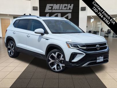 Used 2022 Volkswagen Taos SEL w/ Panoramic Sunroof Package