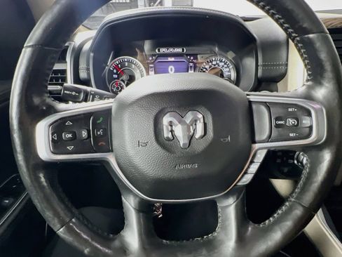 Used 2020 RAM 1500 Laramie AWD/4WD image 18
