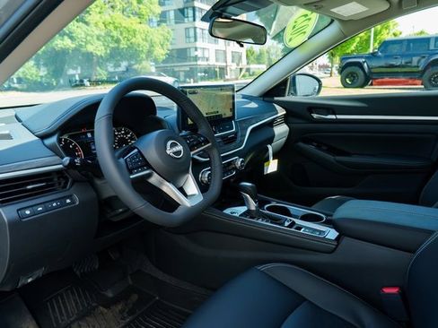 New 2025 Nissan Altima 2.5 SL image 19