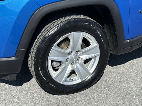 Used 2022 Jeep Compass Latitude AWD/4WD image 30
