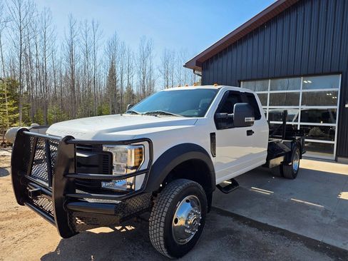Used 2019 Ford F450 XL w/ XL Value Package AWD/4WD image 1