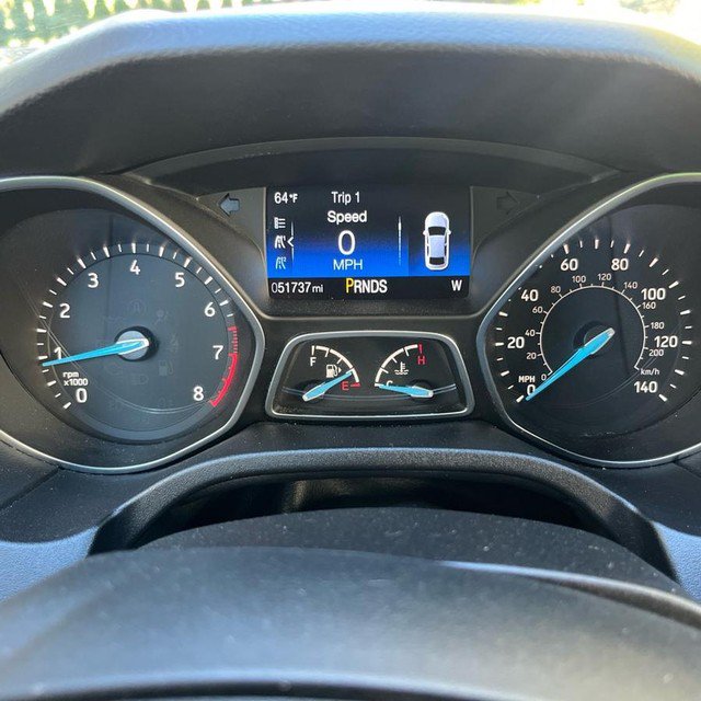 Used 2018 Ford Focus SE w/ SE Appearance Package FWD image 16