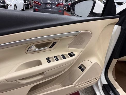 Used 2013 Volkswagen Eos Komfort FWD image 20