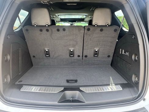 Used 2024 Chevrolet Tahoe RST w/ Luxury Package image 32