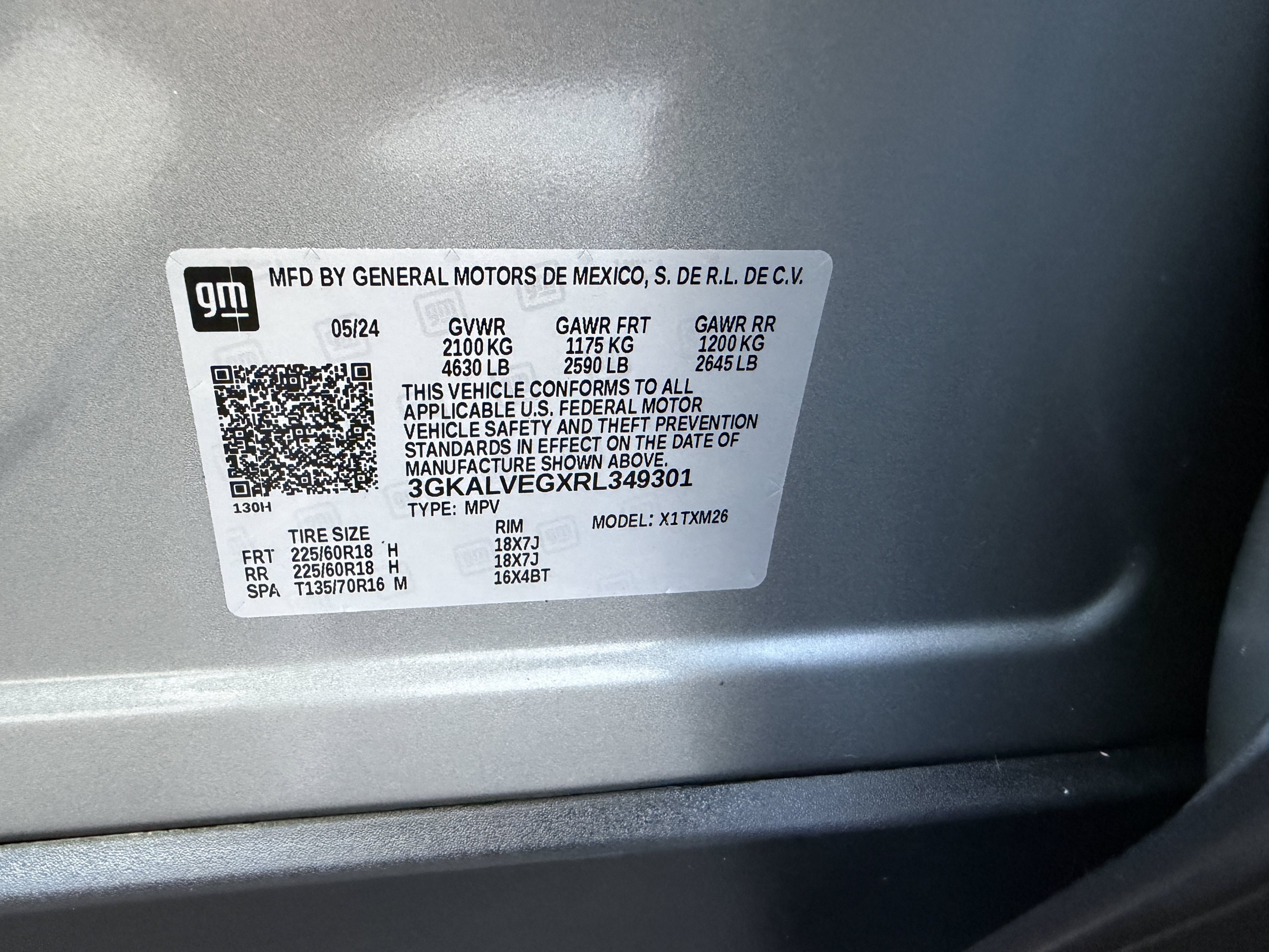Used 2024 GMC Terrain SLT w/ LPO, Floor Liner Package AWD/4WD image 39