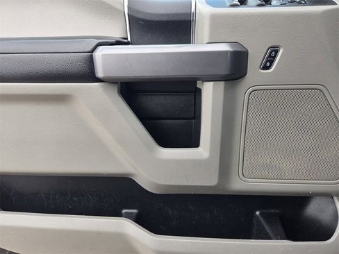 Used 2018 Ford F250 XLT w/ FX4 Off-Road Package image 21