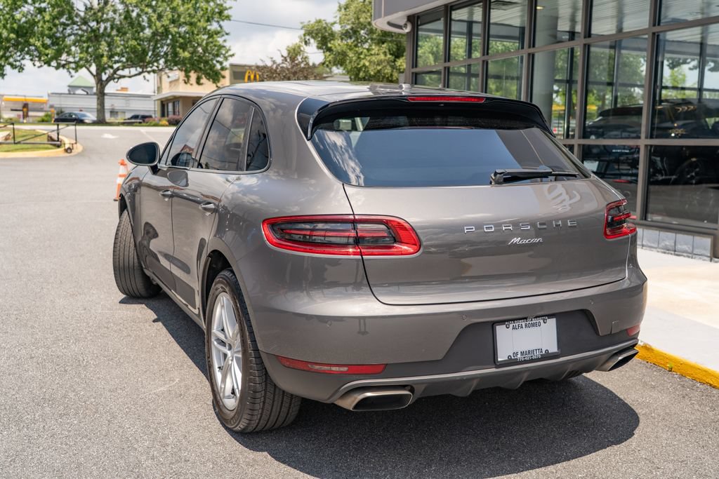 Used 2018 Porsche Macan AWD/4WD image 4