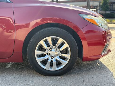 Used 2017 Nissan Altima 2.5 S w/ Power Driver Seat Package FWD image 35