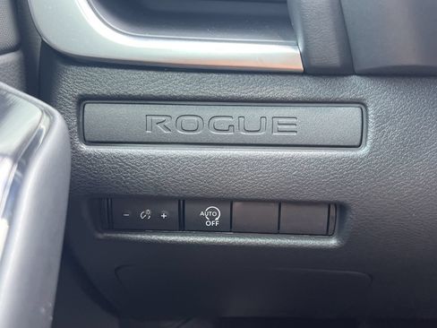Certified 2026 Nissan Rogue S FWD image 12